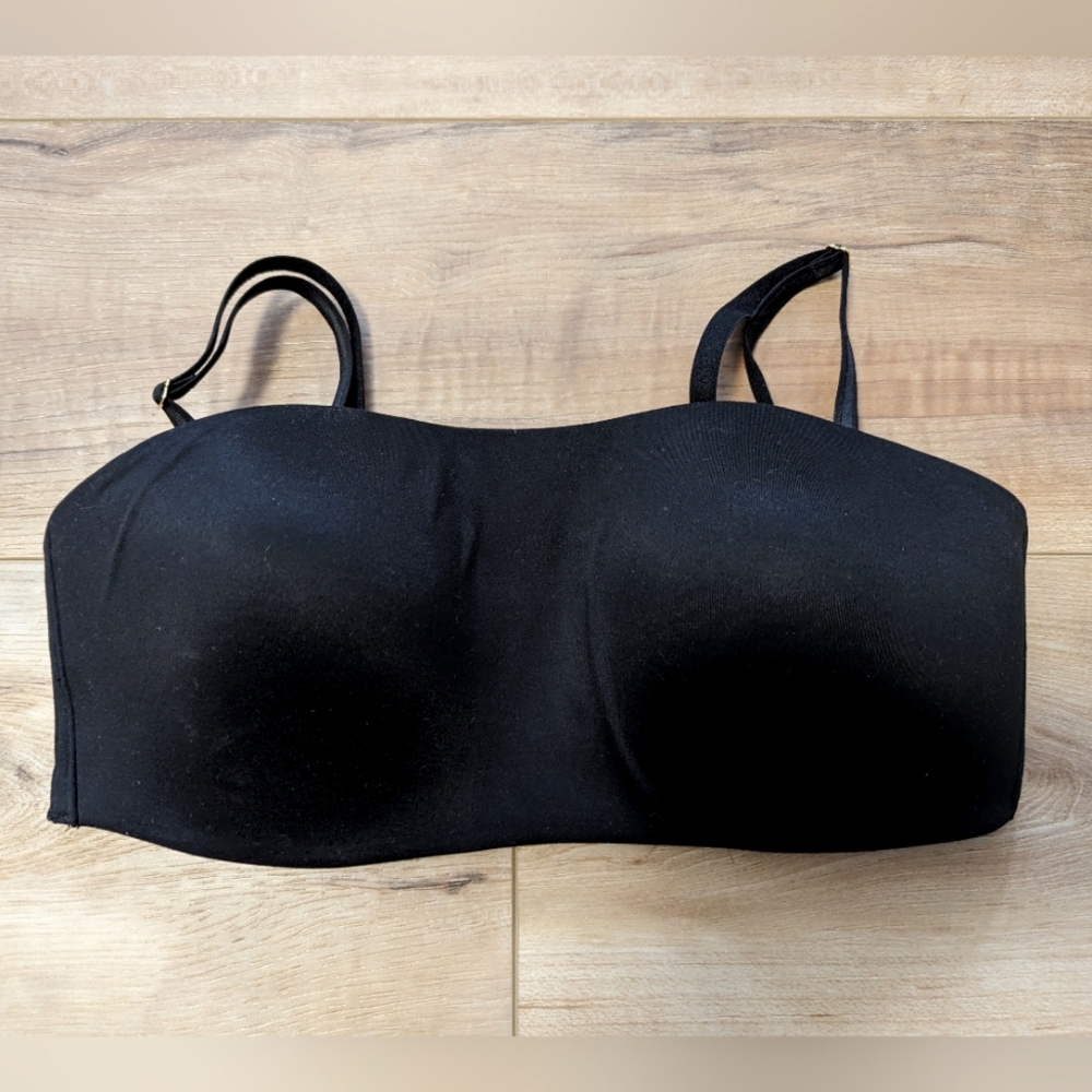 Victoria's Secret Black No Wire Multi-Way Bra, M